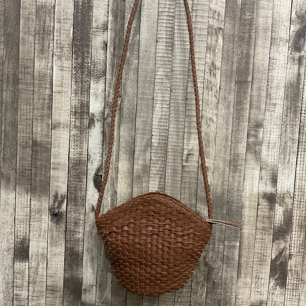 CLEOBELLA TAN WOVEN CROSSBODY NWT